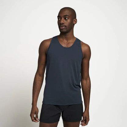 FSTSinglet - Uniform, reflective and cooling running top with anti-odor technology.