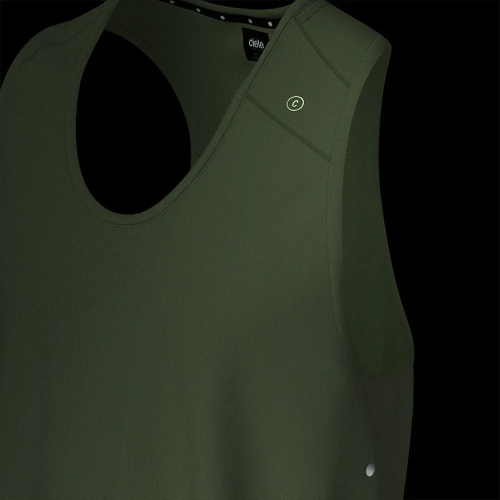 Reflective FSTSinglet Voya with cooling mesh and anti-odor technology.