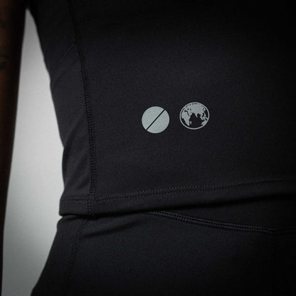 Illumi Trax WMNS Running Crop Tank Black