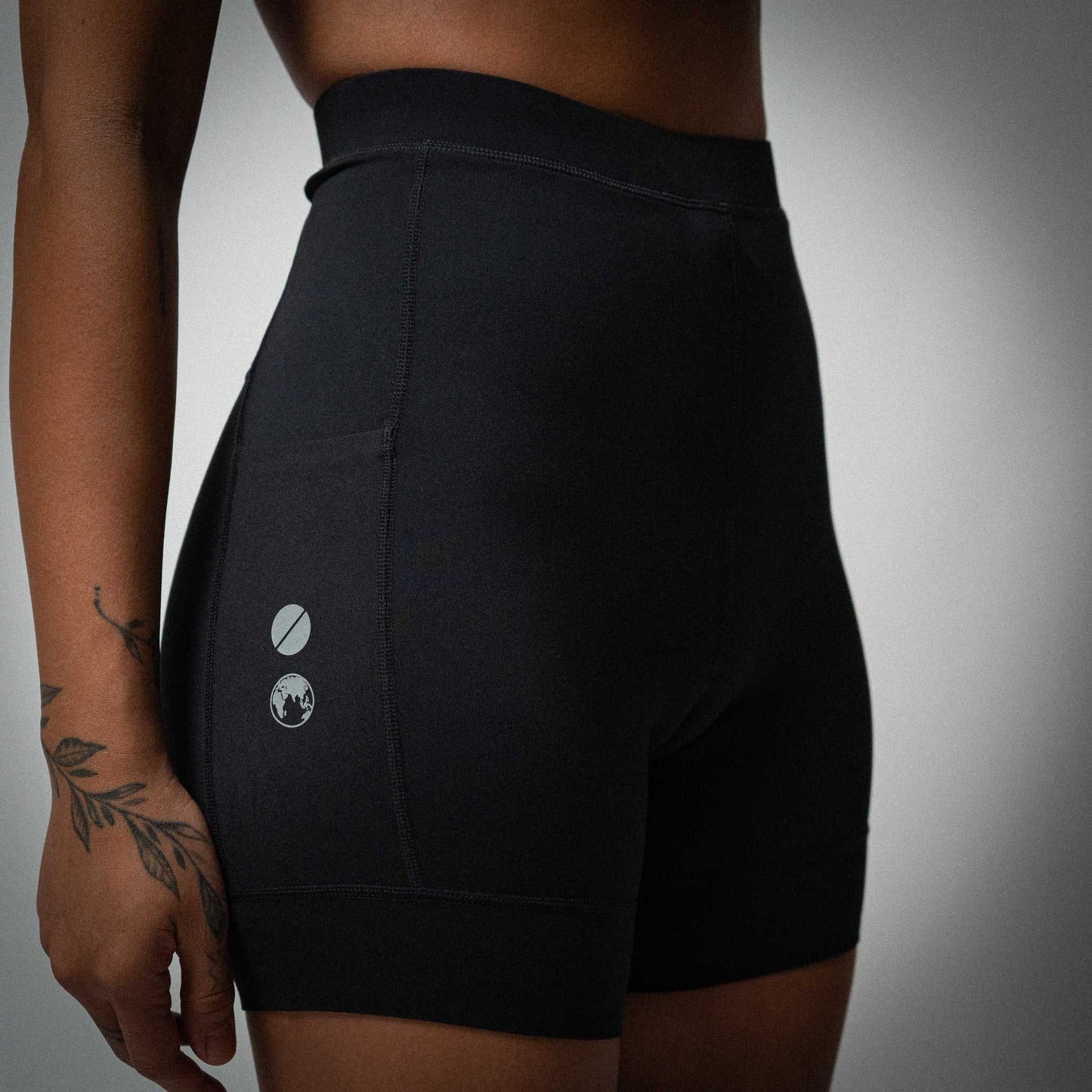 Illumi Trax WMNS Running Half Tights Black