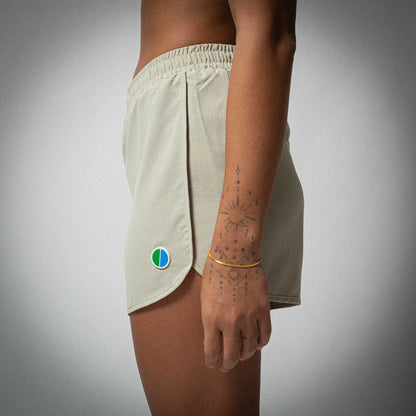 Aeria Fortis 4" WMNS Race Shorts Beige